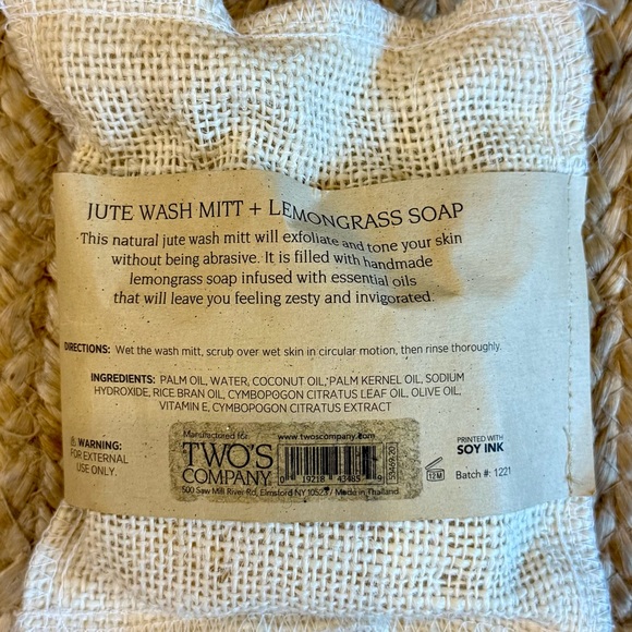 Two's Company Lemongrass Soap Wash Mitt - Natural and Green - Picture 2 of 4